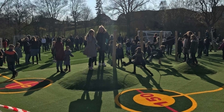 Udearealer med børn ved Viby Skole